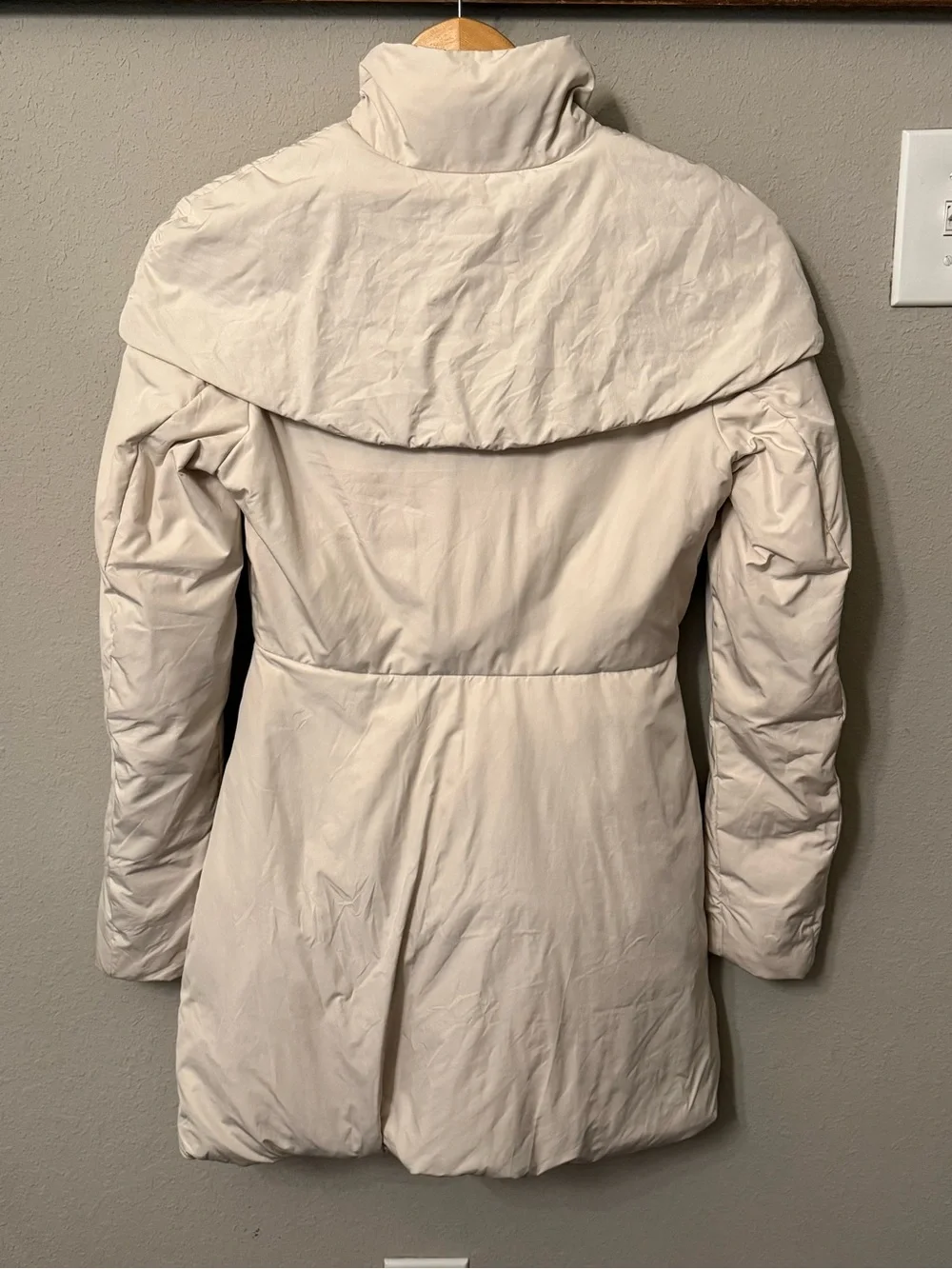 Elisabetta Franchi icy duck down puffer jacket Size 38